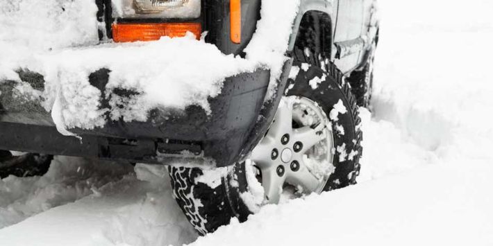 Todo el equipamiento para circular en la nieve: neumático de invierno, cadenas de nieve, fundas...